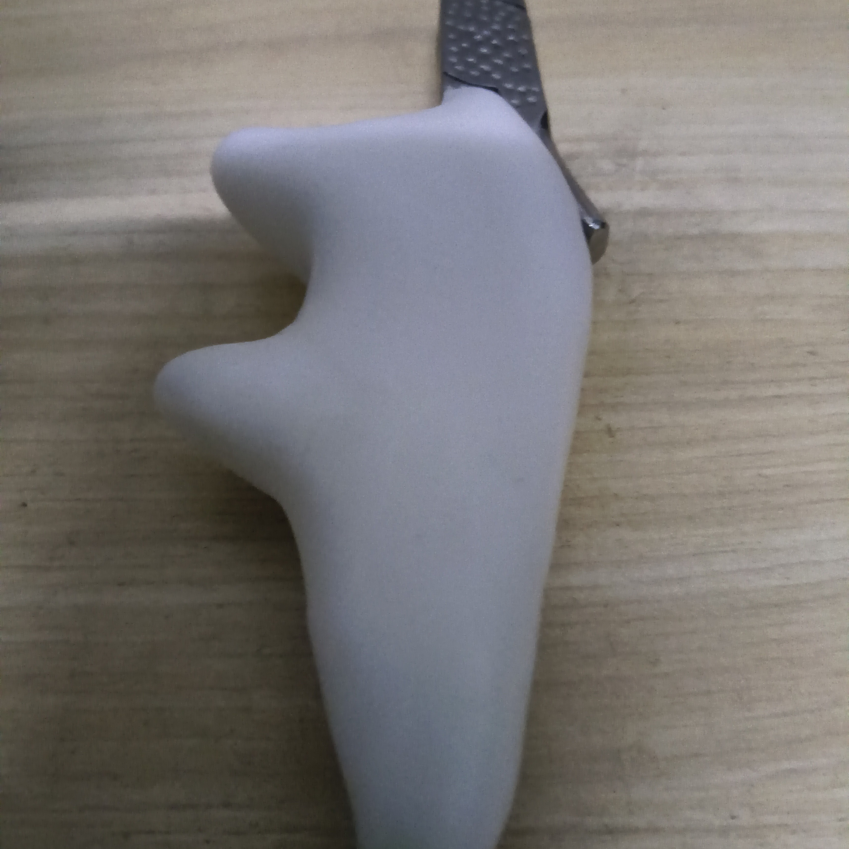 手工打磨抛光制作撒放器撒放