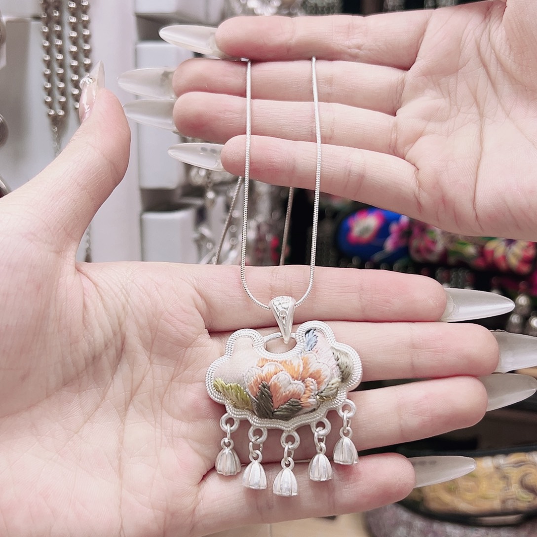 核桃手串/手链刺绣吊坠