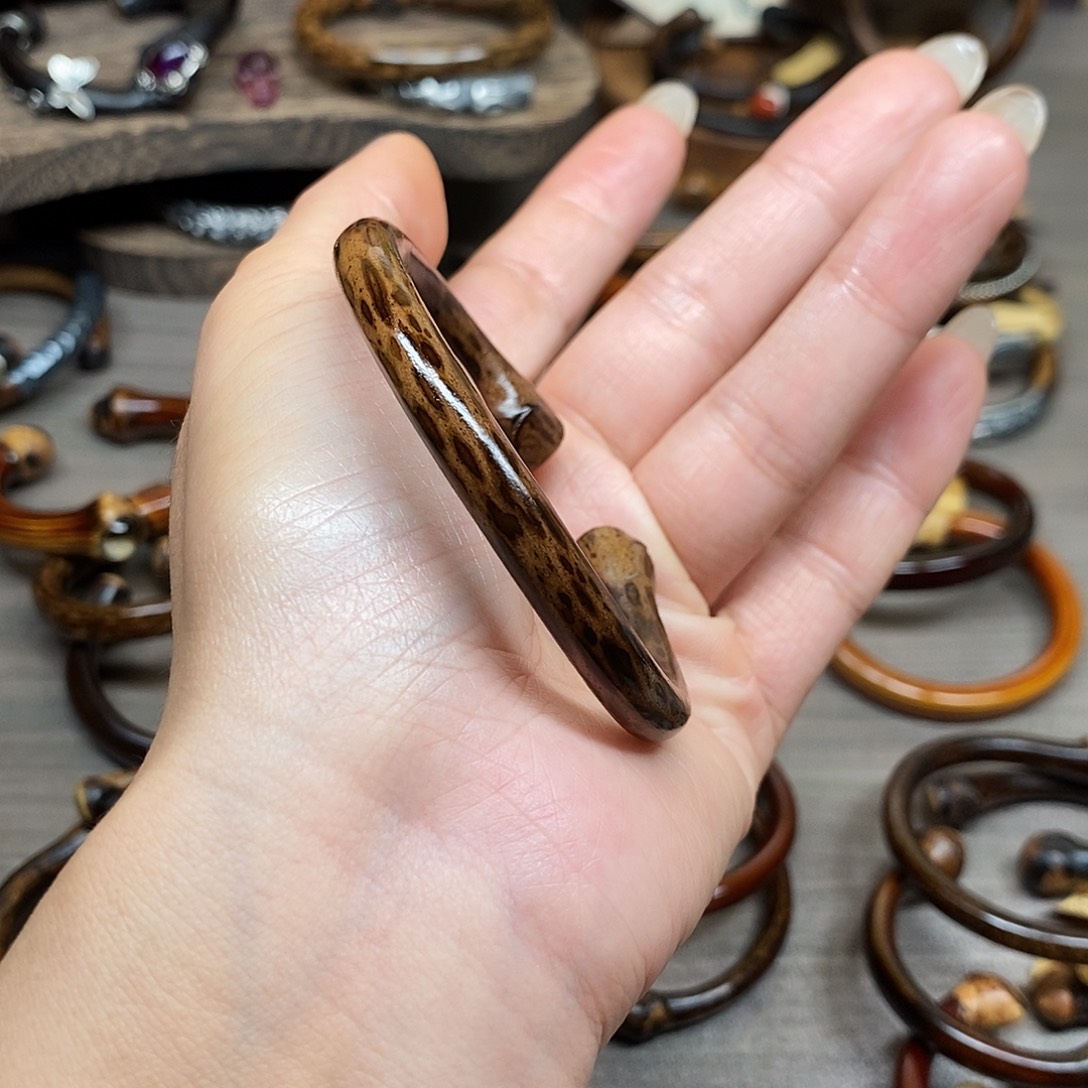 藤艺吊坠经典棕豹14/15