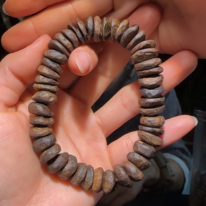 沉香手串原母树沉水树丁手串23克