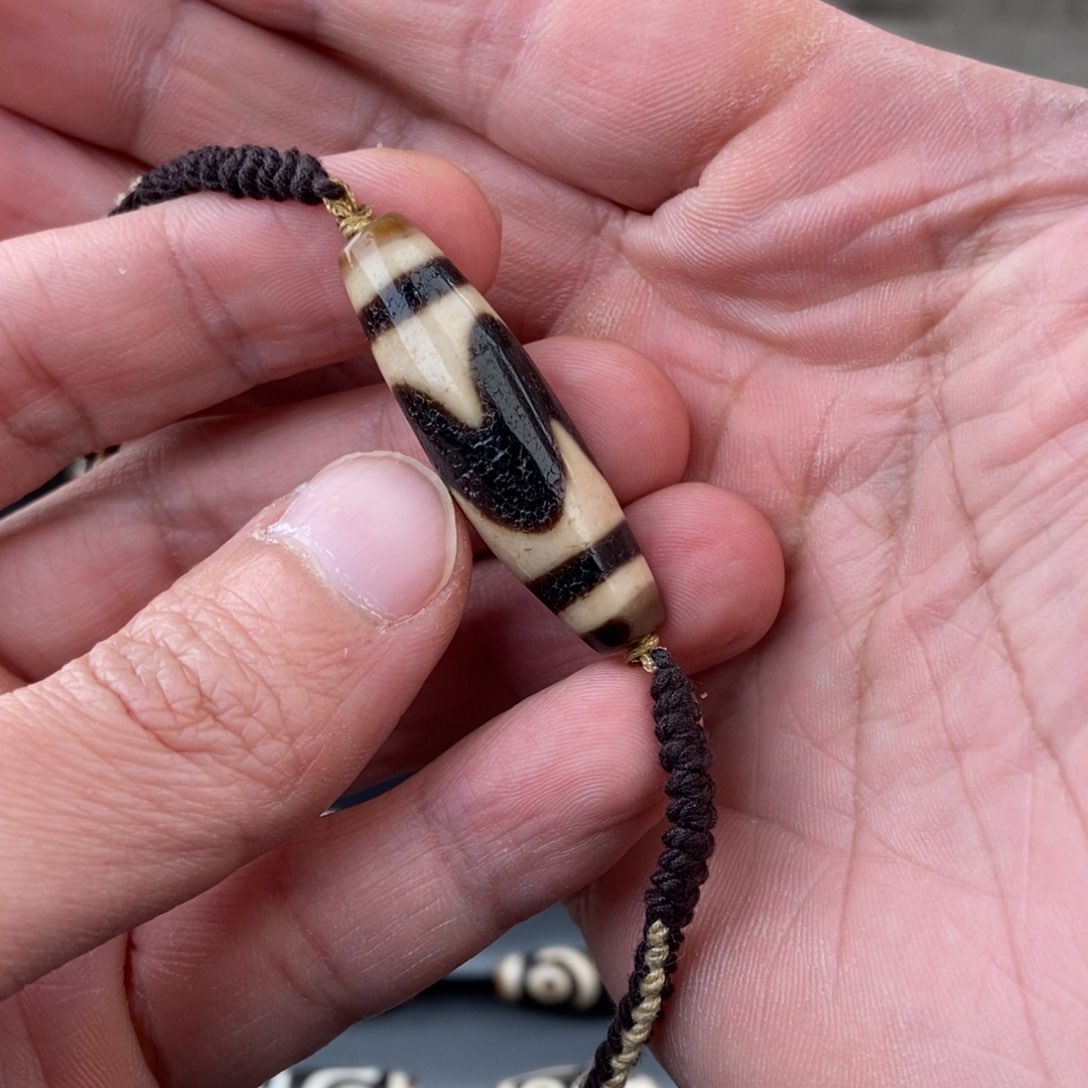 玛瑙/玉髓颈饰未镶嵌鸿*