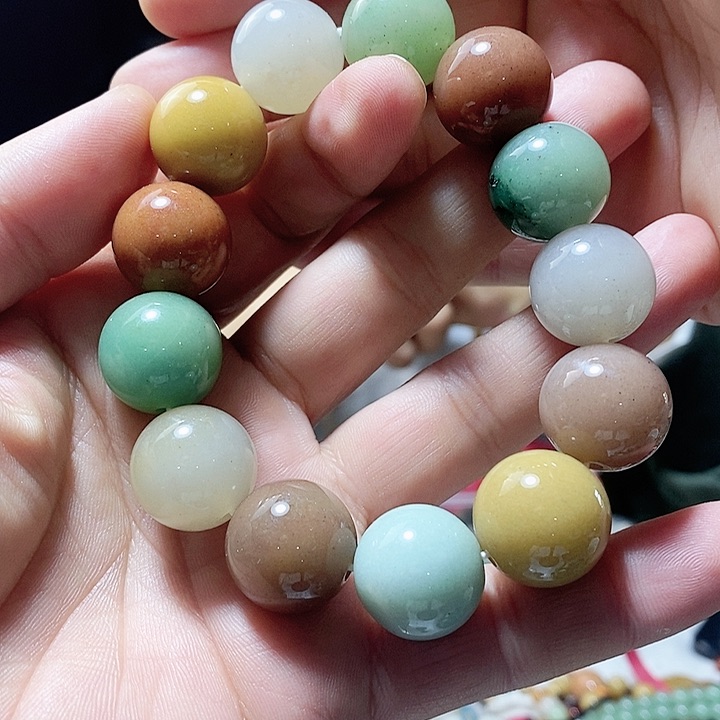 密玉（石英质玉）未镶嵌颈饰