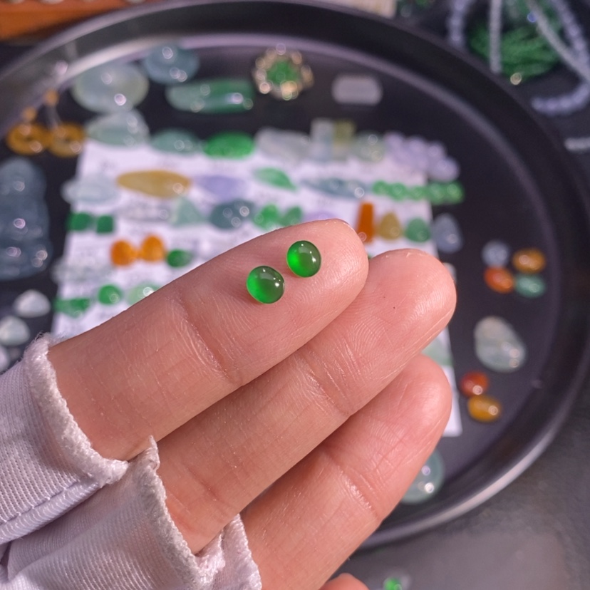 【闪购商品】翡翠挂件未镶嵌蛋