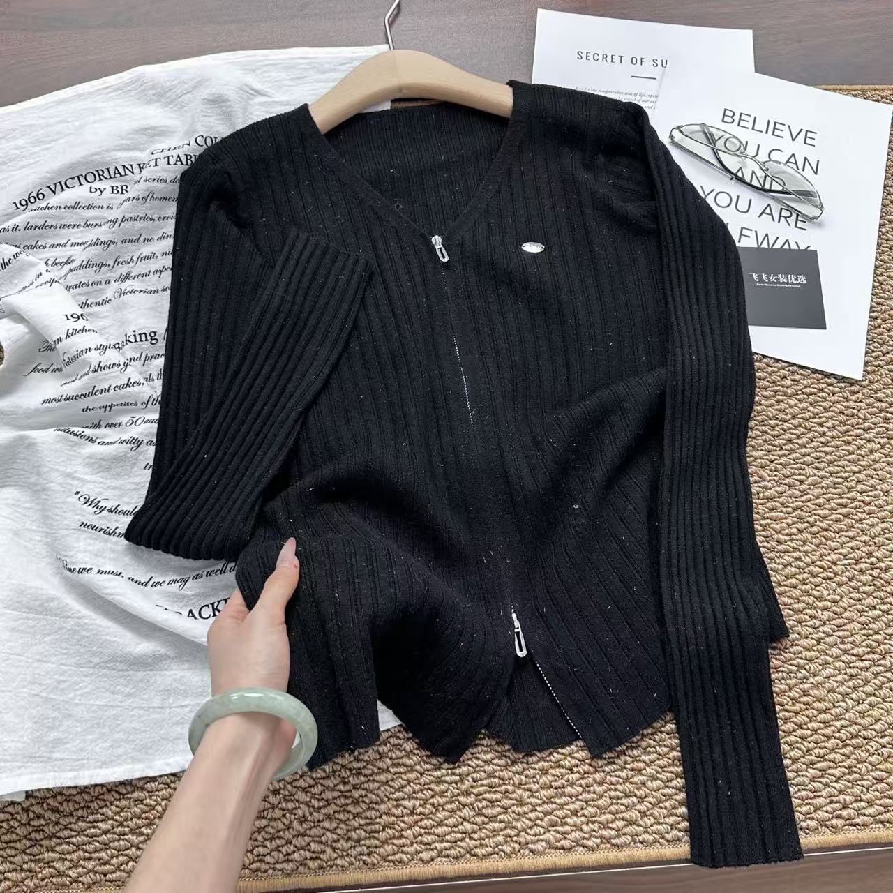 欧洲站订单！！双拉链坑条设计~V领显脸小显瘦针织衫Y8565黑