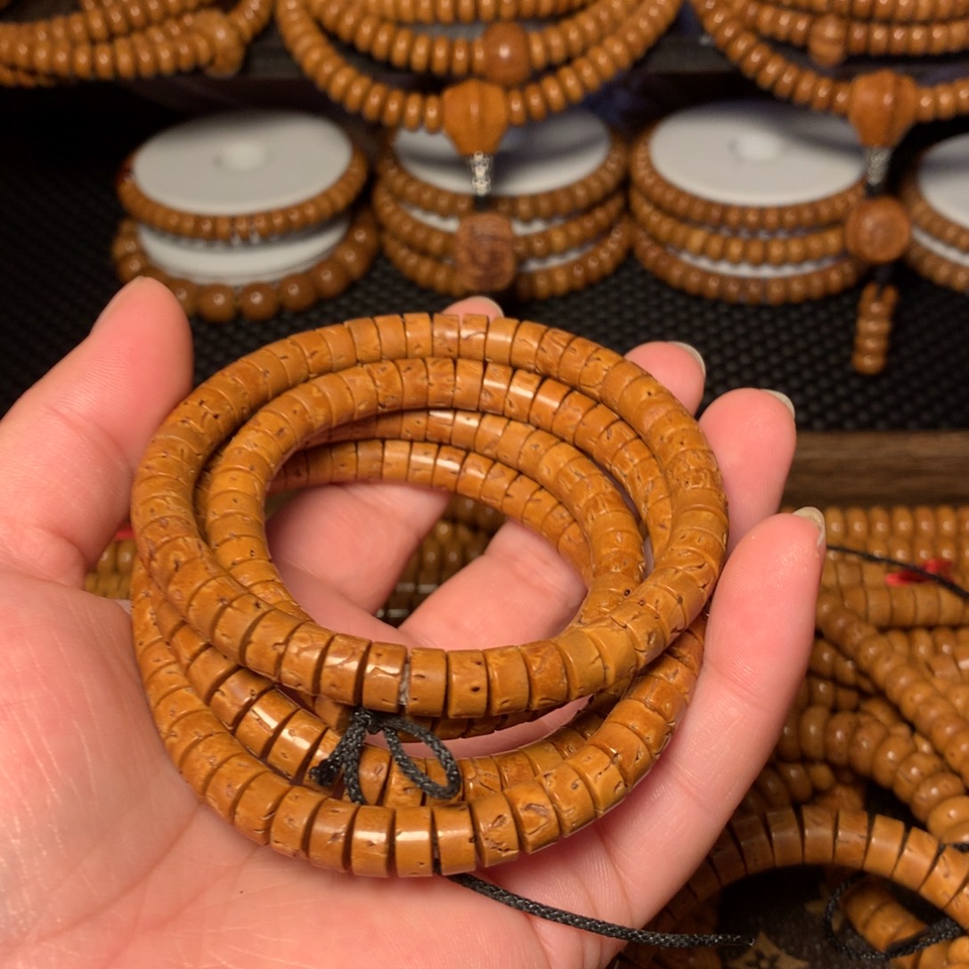 C***Y吊坠文玩核桃桃核脖挂素串微瑕