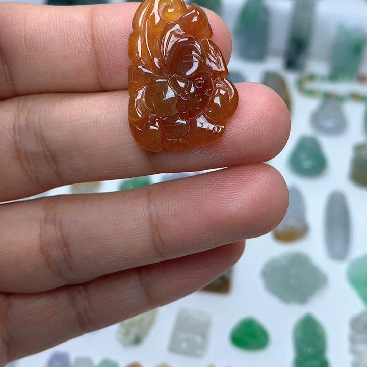 翡翠未镶嵌吊坠(不含链)