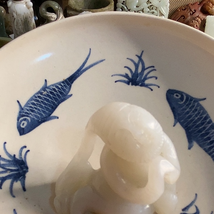 摆件老****)新号开播瓷器一个