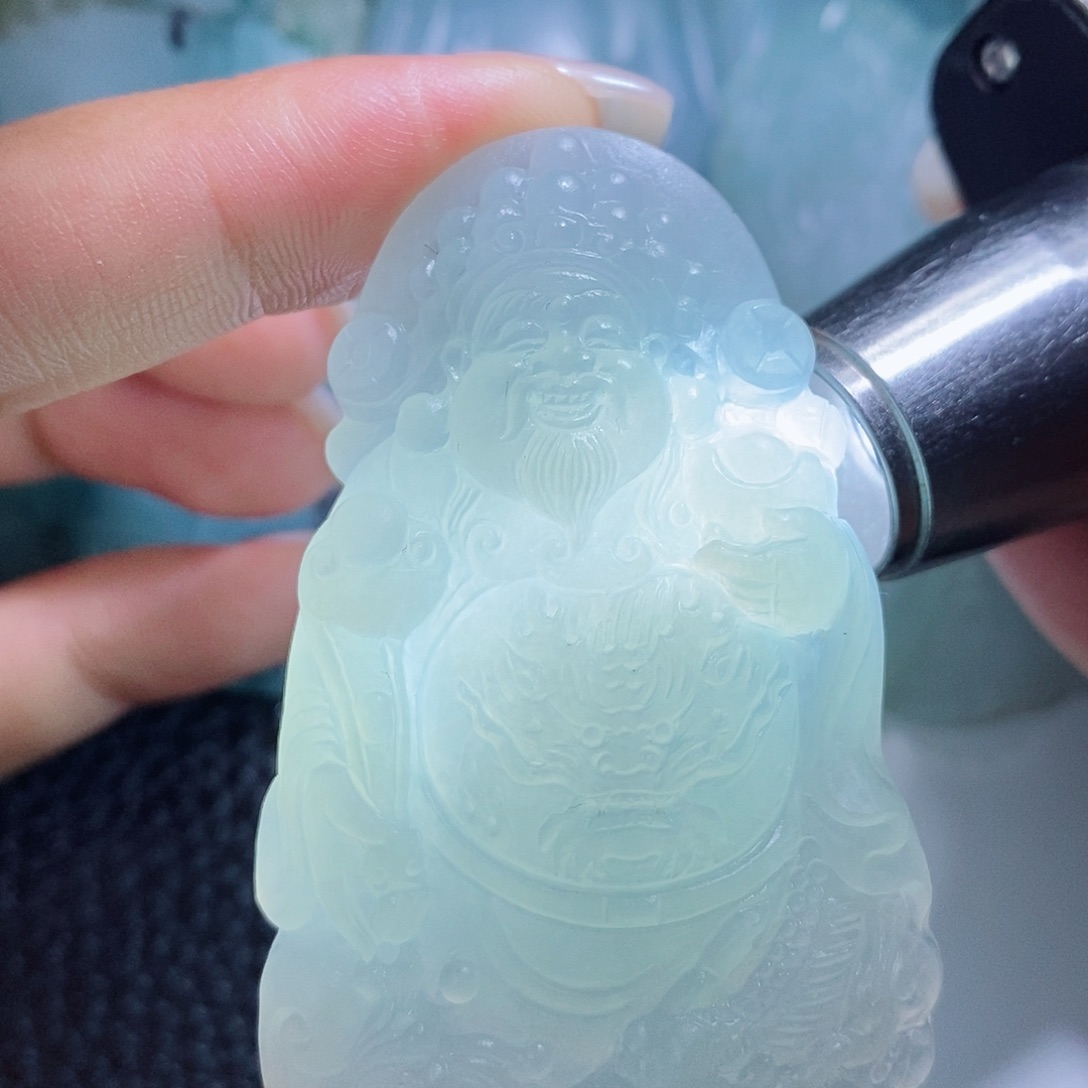 未镶嵌定制翡翠毛货付款后确认抛光