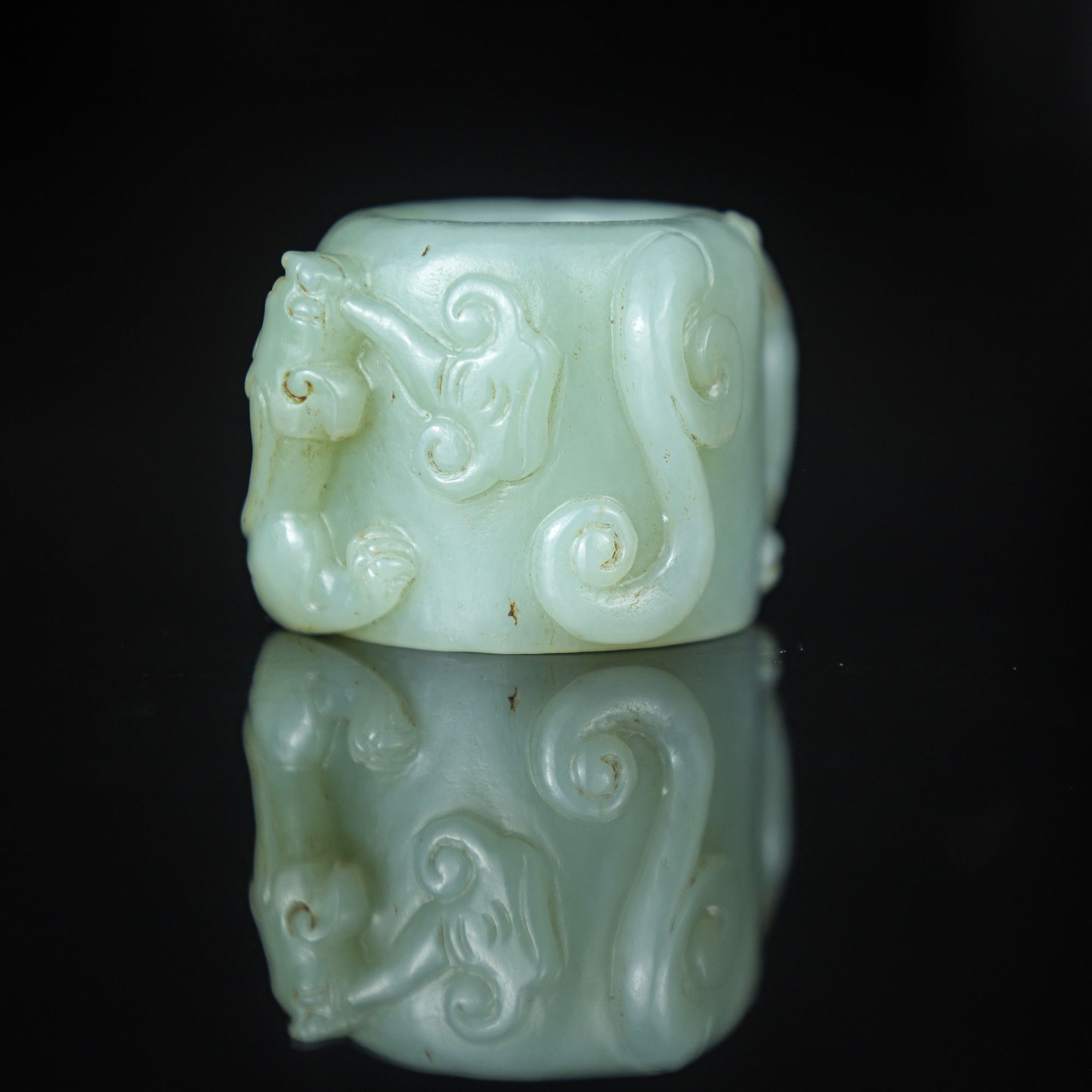 TCWWA09691清晚和田白玉螭龙纹扳指