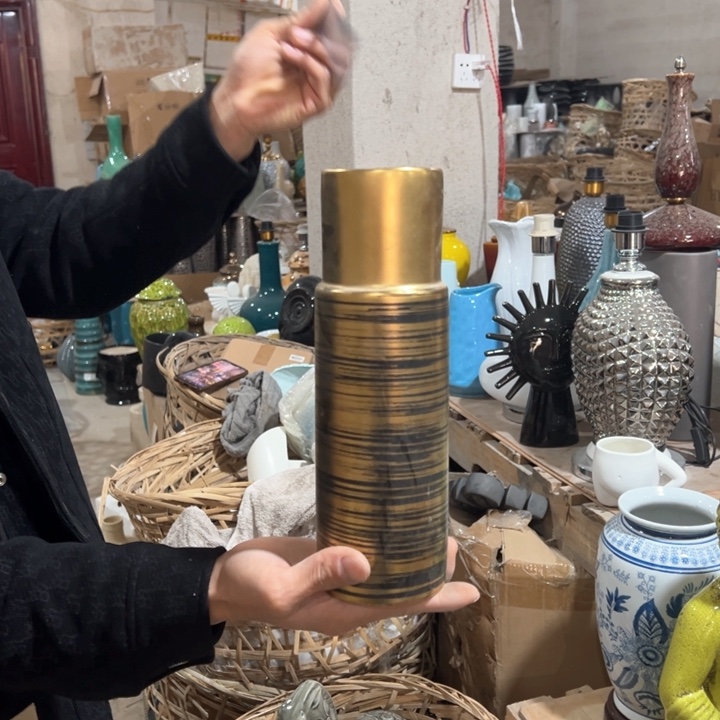 瓶高度27厘米口径7厘米微瑕捡漏