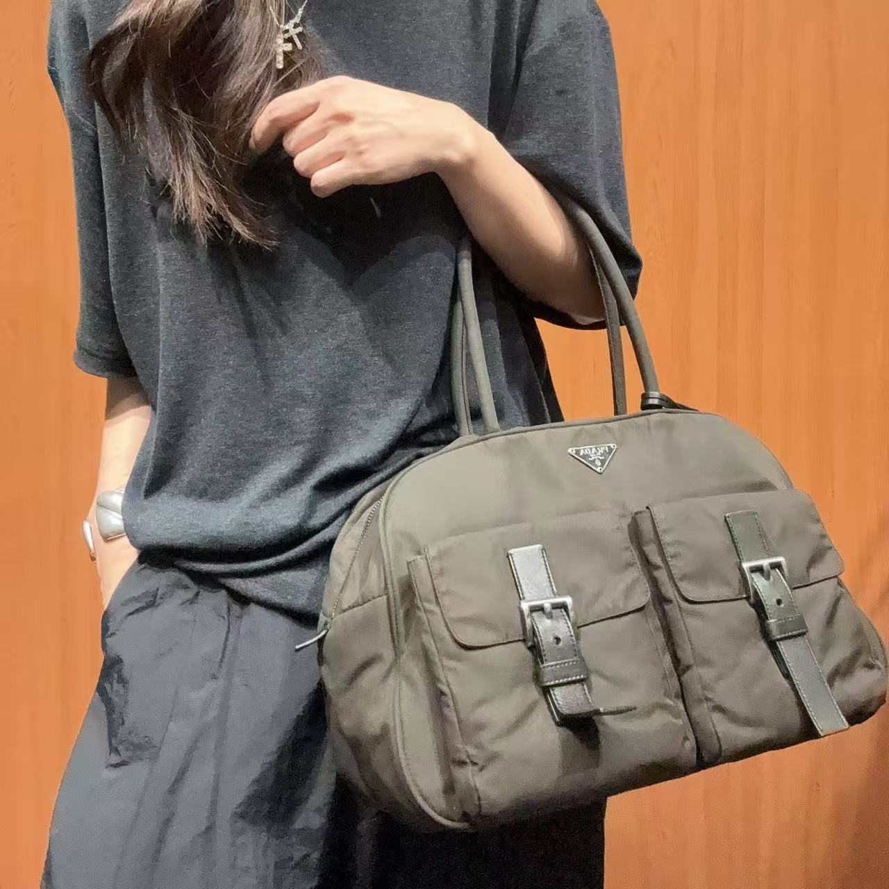 95新 Prada/普拉达 【蕾】20 0731 棕色降落伞手提包
