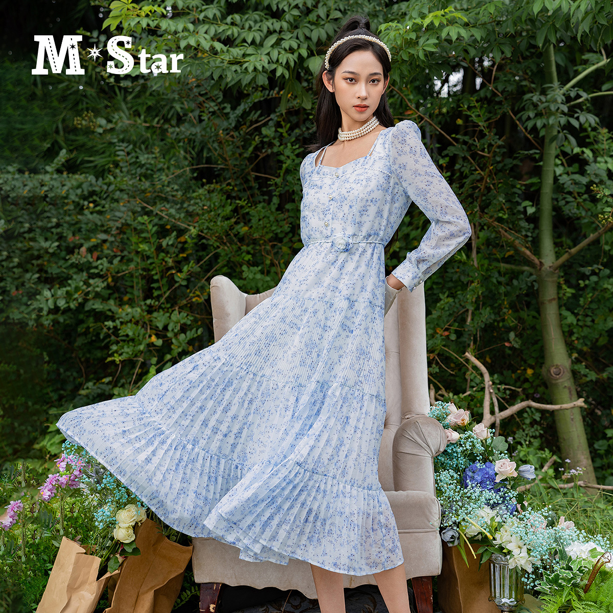 【芊芊专属】M-Star法式浪漫碎花方领蓝色连衣裙SFEL113662