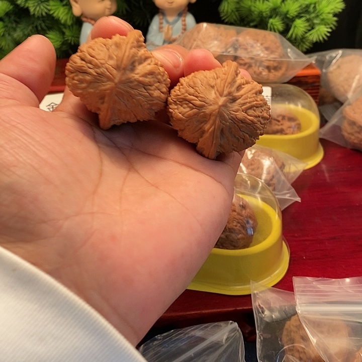 【闪购商品】文玩核桃吊坠e*绣球