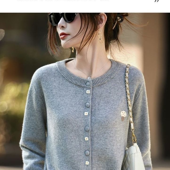 秋冬女款纯圆领衫衫百搭女毛衣毛针织衫外搭