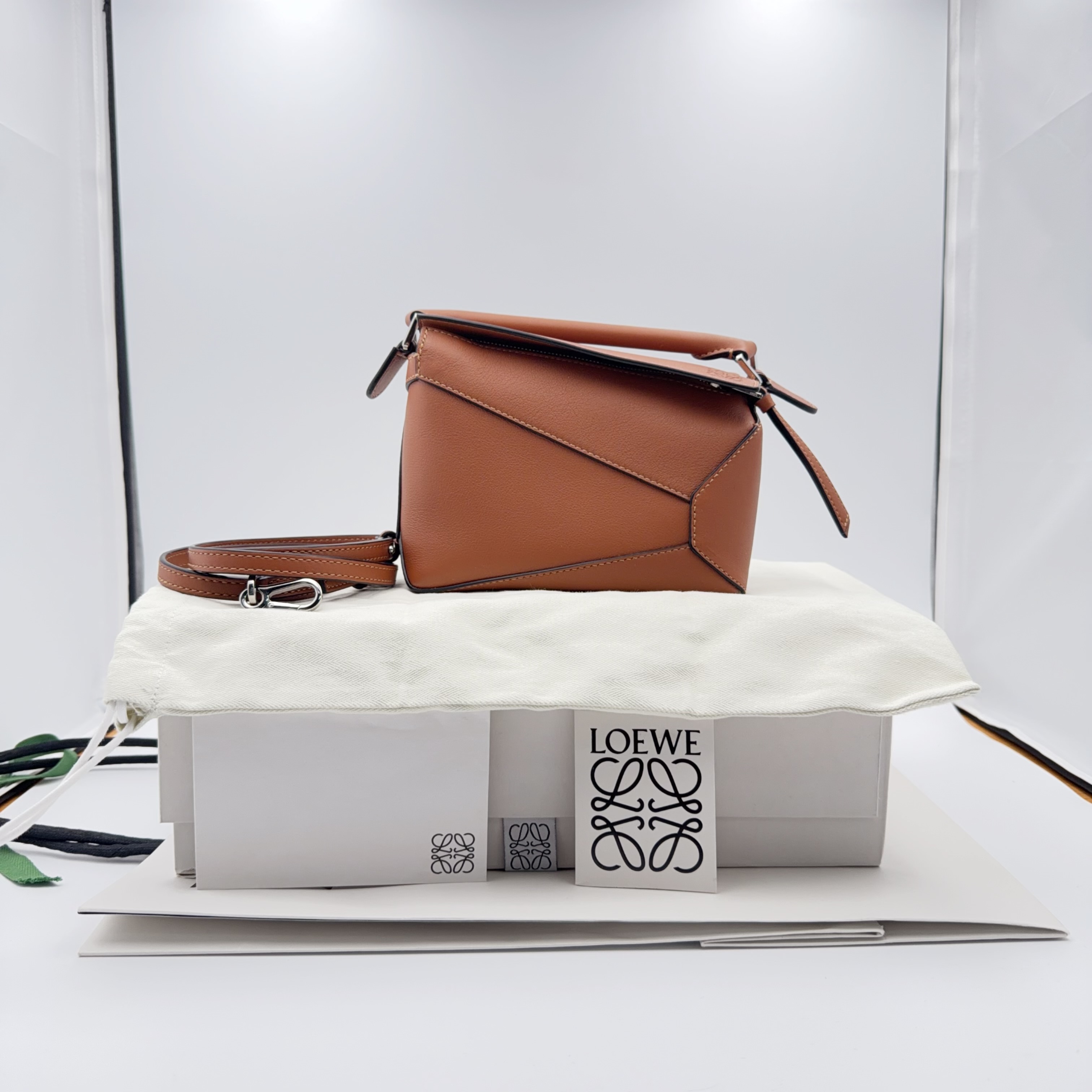 未使用 LOEWE/罗意威 Puzzle 手提单肩斜挎包 迷你 女款 棕褐色
