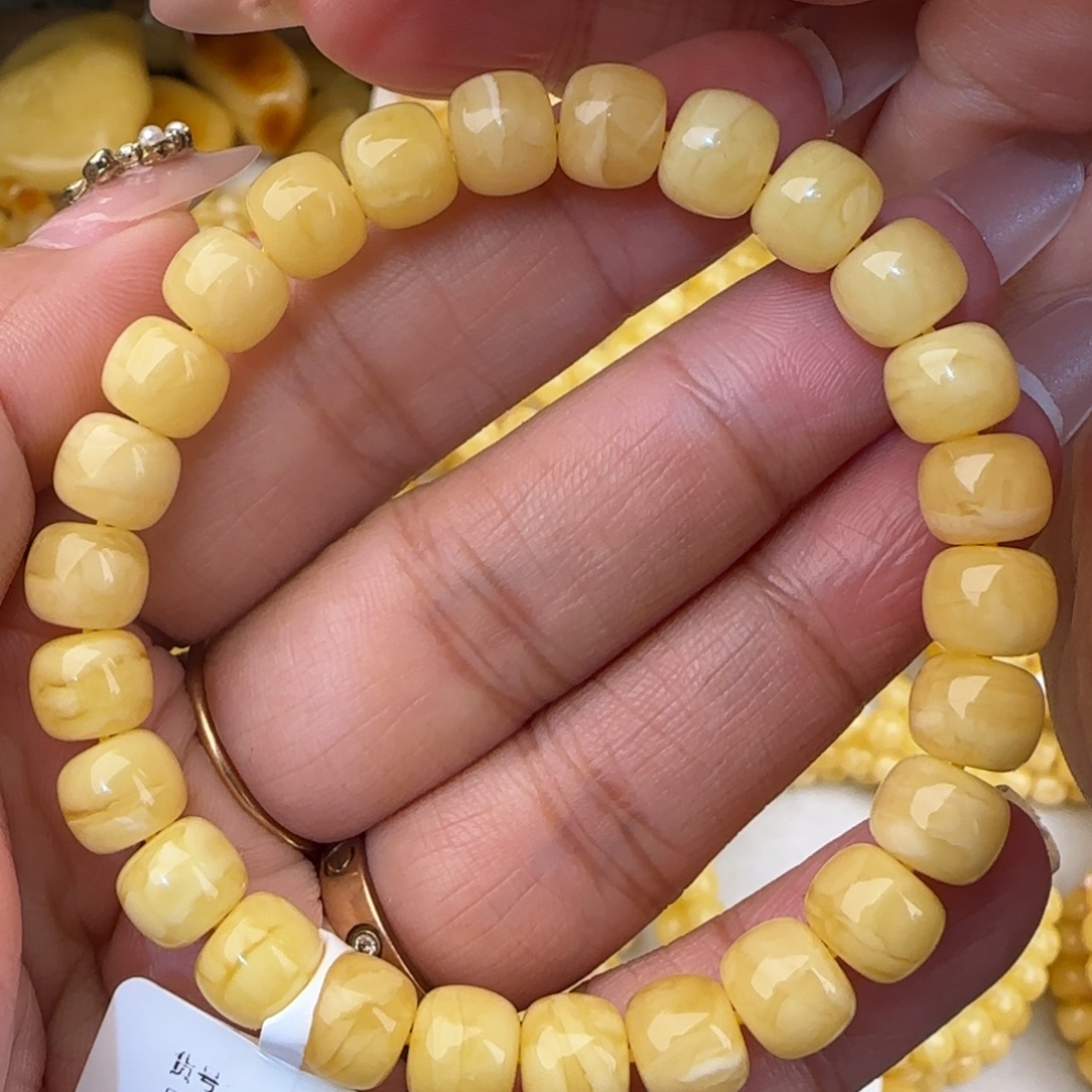 蜜蜡未镶嵌手链浓白花老型手串