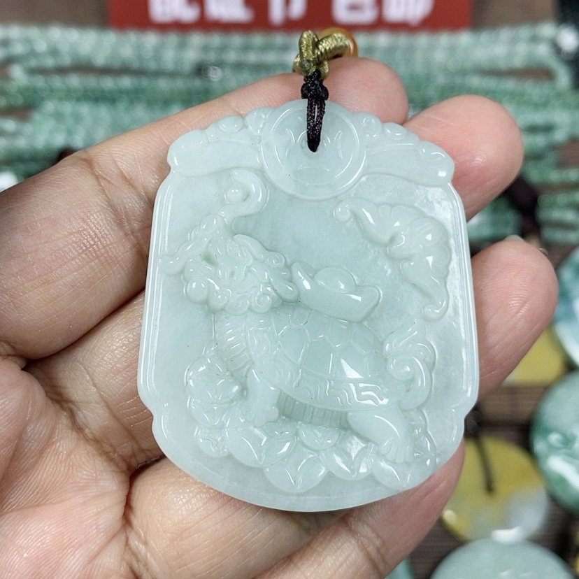 【闪购商品】翡翠颈饰未镶嵌玉吊坠翡翠玉龙龟牌