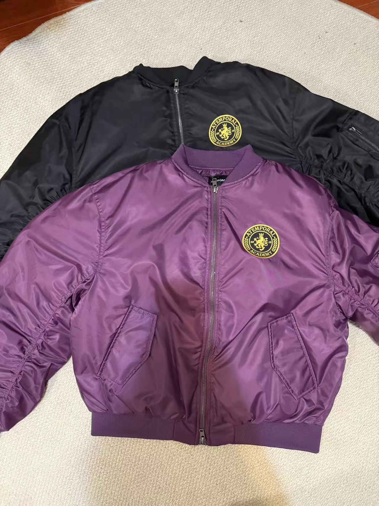 Uninhabitable Men's 90%白鸭绒羽绒服飞行员棒球服轻薄保暖外套