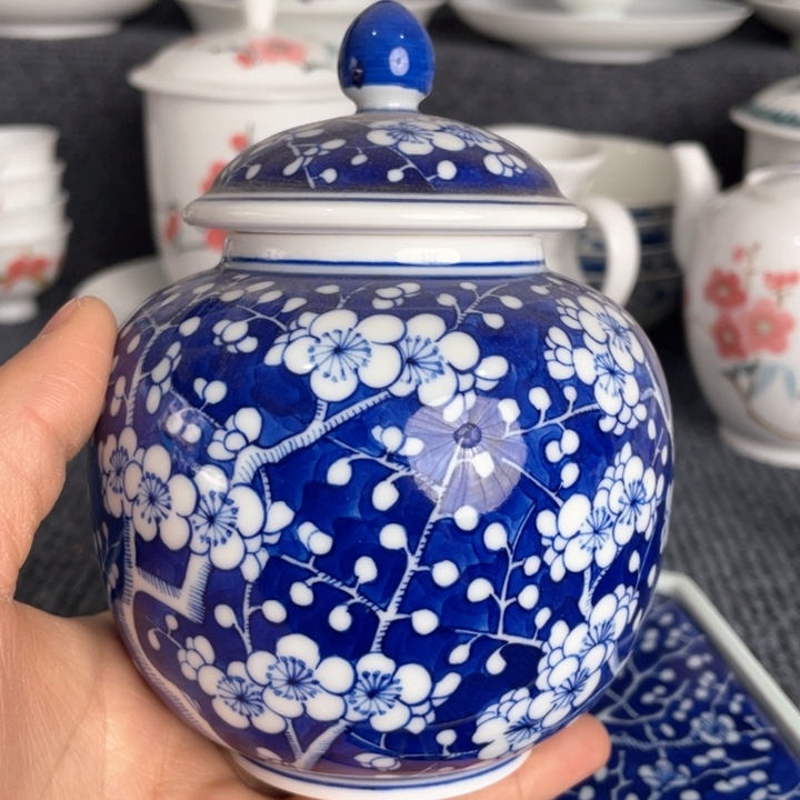 景德镇陶瓷青花茶叶罐