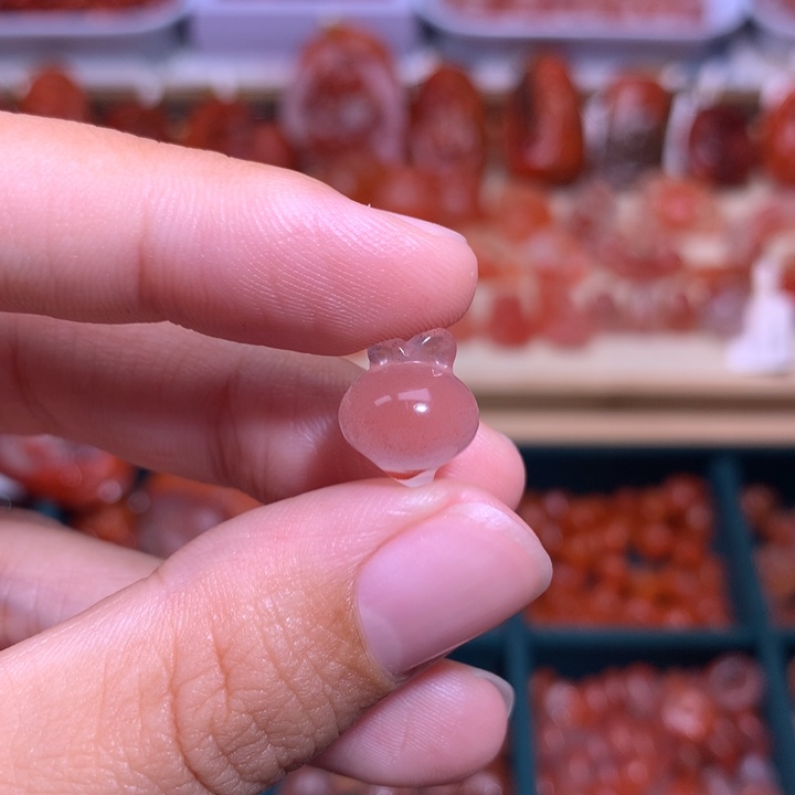 南红玛瑙未镶嵌珠宝半成品胡萝卜