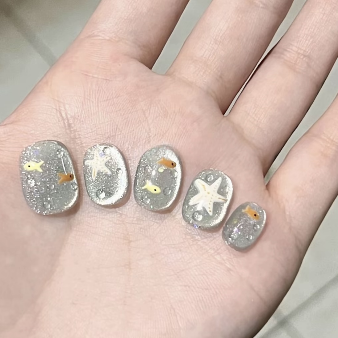 【泡泡小鱼】SL夏天手绘小鱼青蓝色晶石猫眼 可爱纯手工穿戴甲