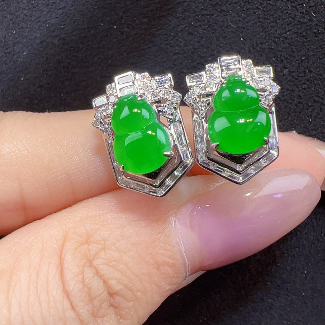 翡翠18K金镶嵌耳饰葫芦