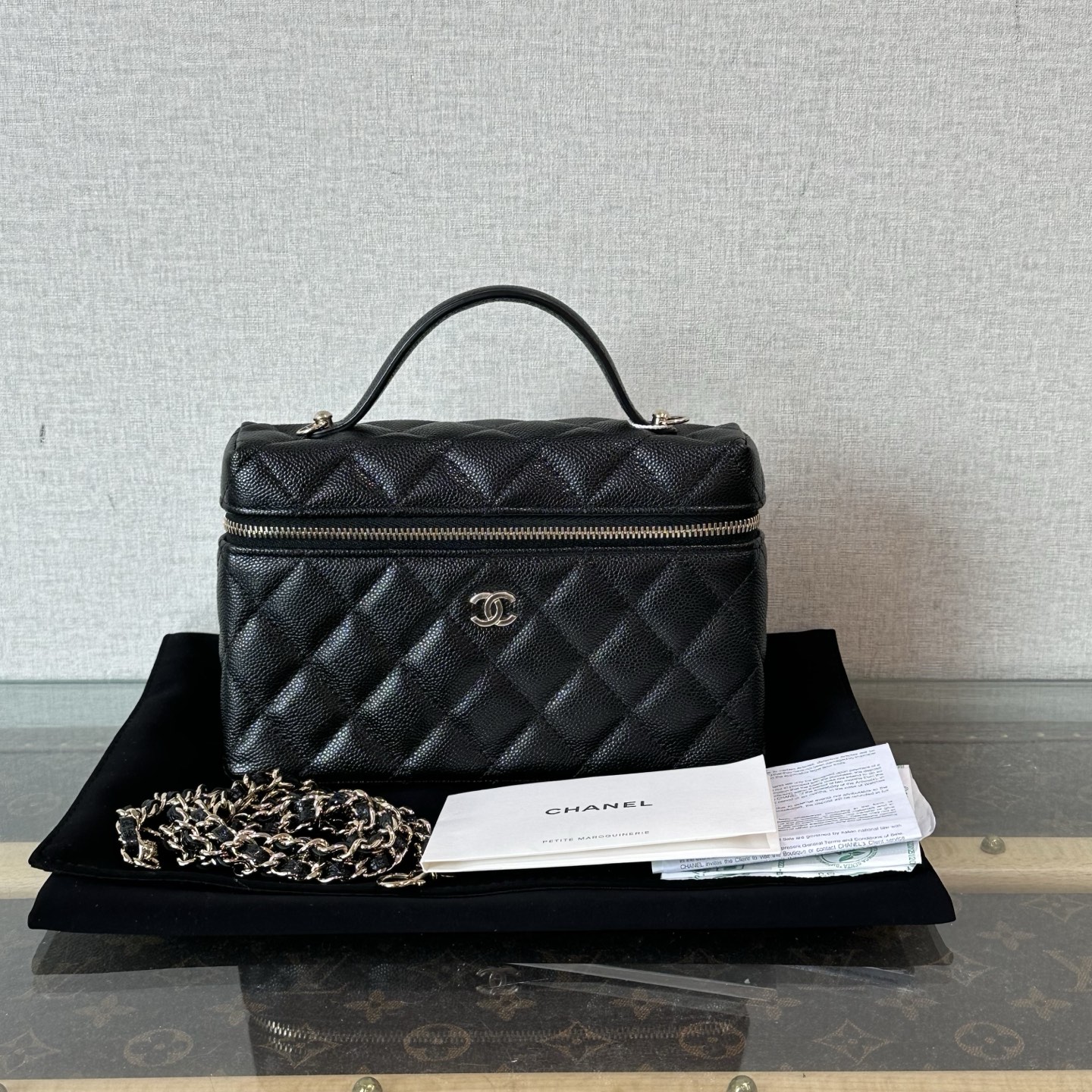 95新 Chanel/香奈儿 25P黑金LP饭盒手提斜挎包 01346