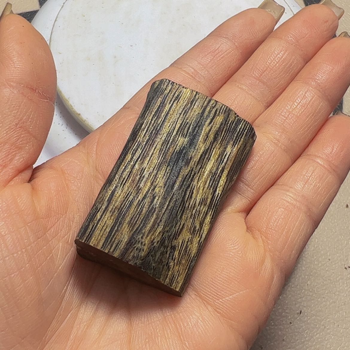 【闪购商品】沉香手把件用****兰棋楠沉香紫棋牌子