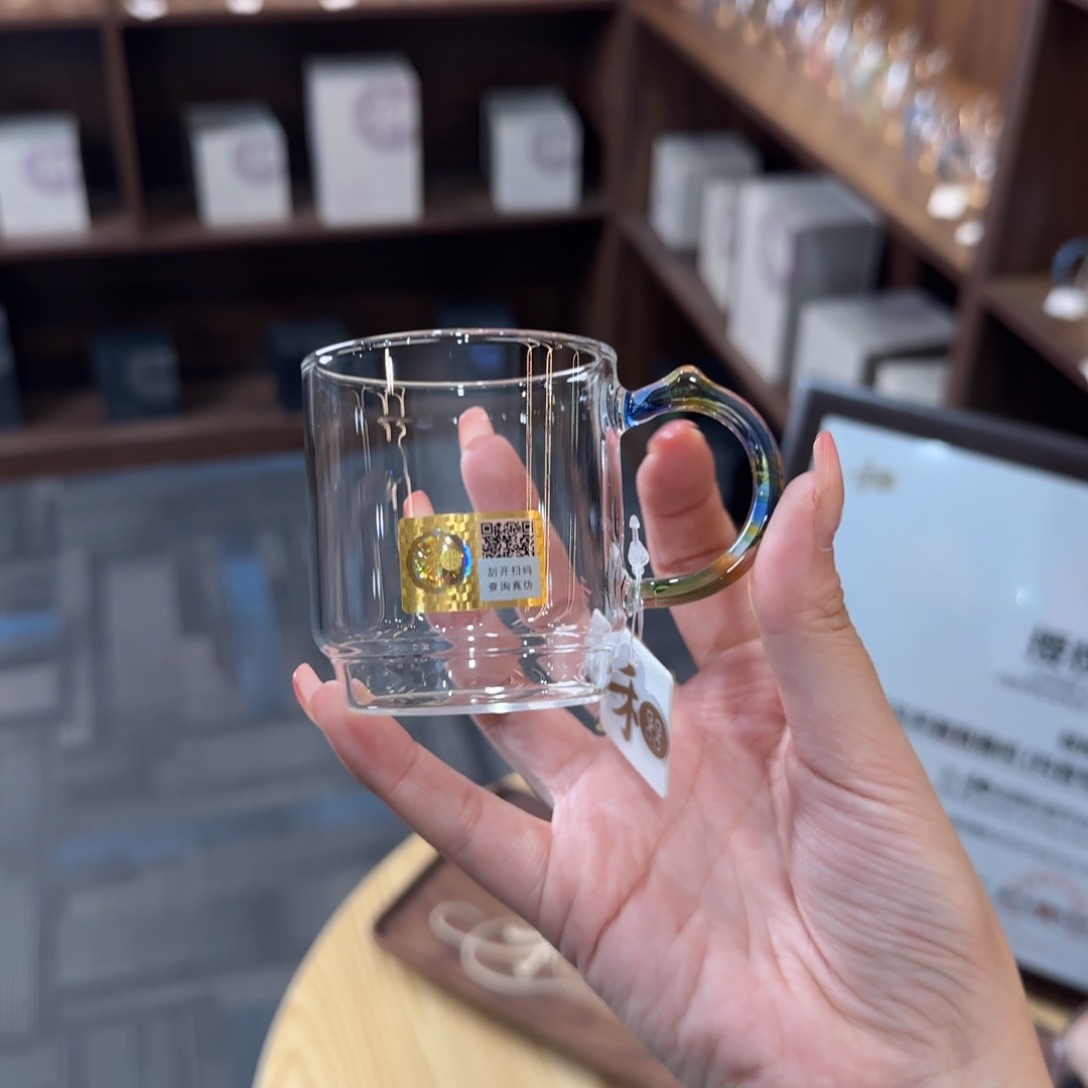 禾器隆杯迷翠色。。。。