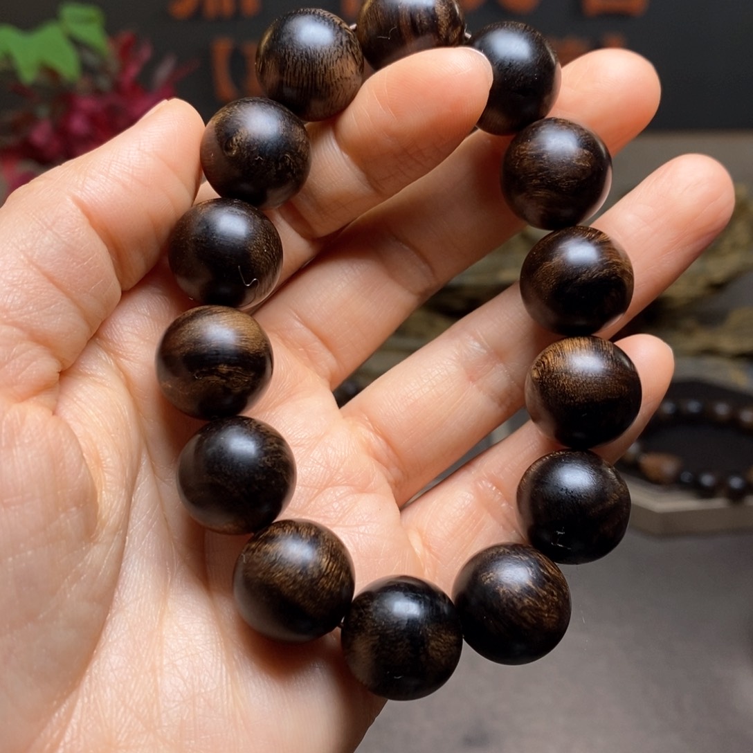 沉香手串越南芽庄黄棋楠瘤疤1.6