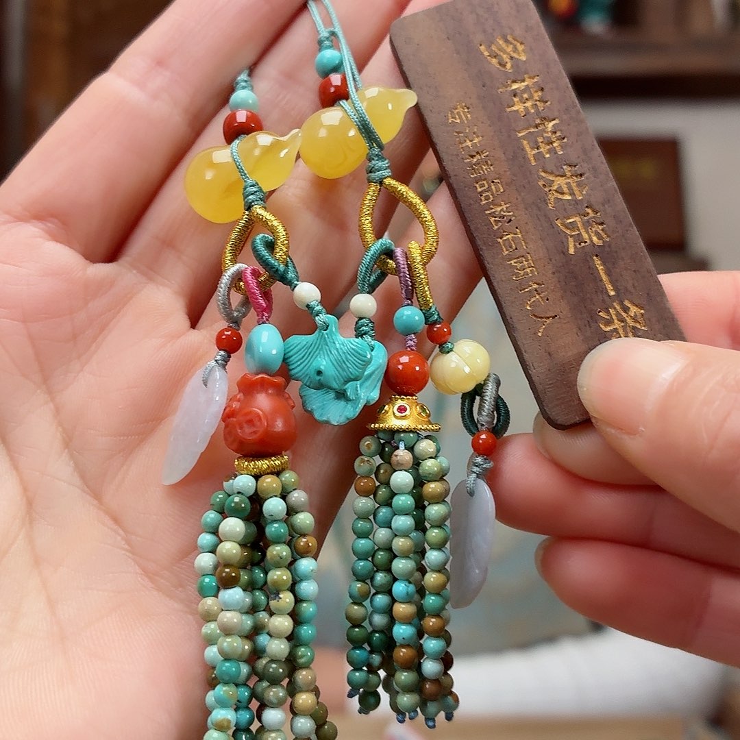 未镶嵌绿松石珠宝奇石