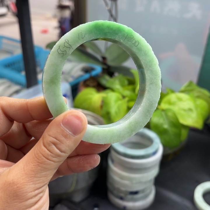 定制翡翠55到59未镶嵌