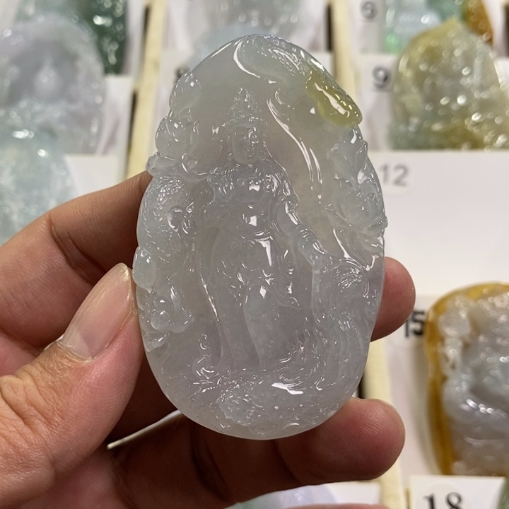 颈饰未镶嵌翡翠闭**神观音