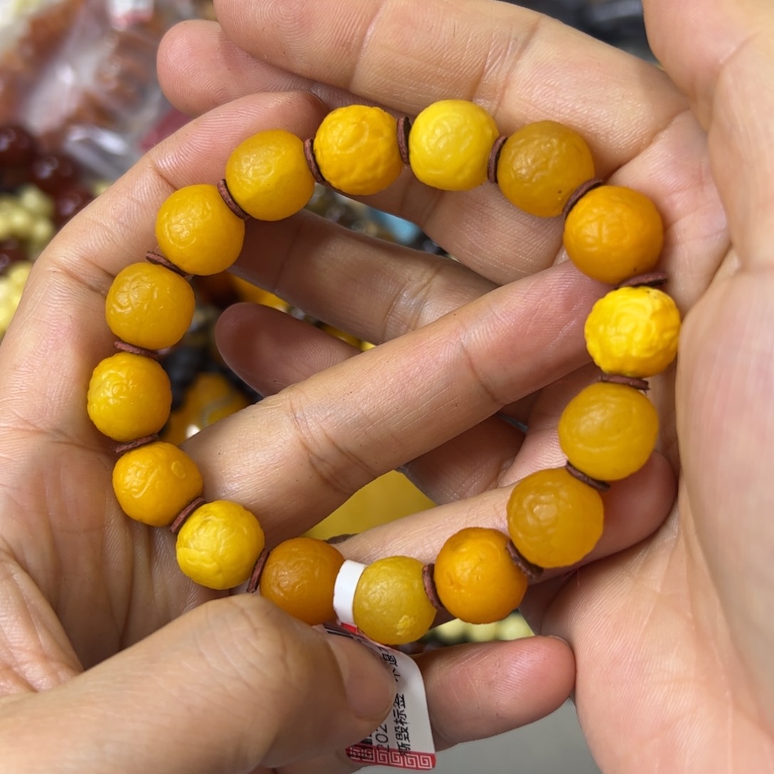 未镶嵌琥珀珠宝奇石87