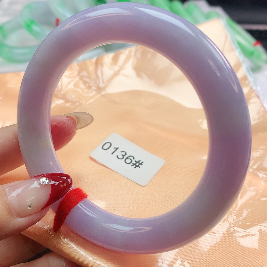 翡翠手镯未镶嵌0136圆条59