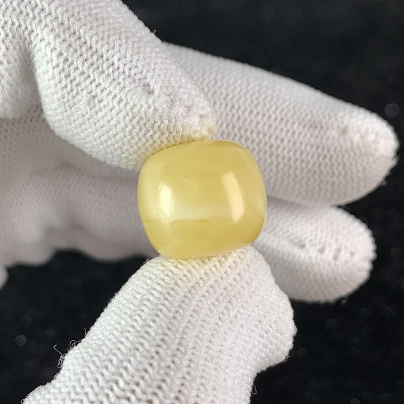 L2093保真原矿俄料尺寸15*13.3mm蜜蜡单颗老型单珠隔珠支持复检