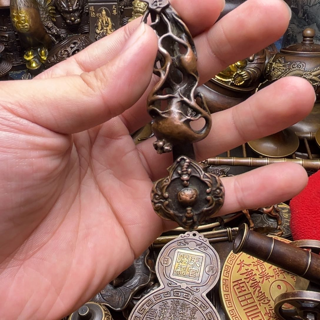 精美铜器，点击下单