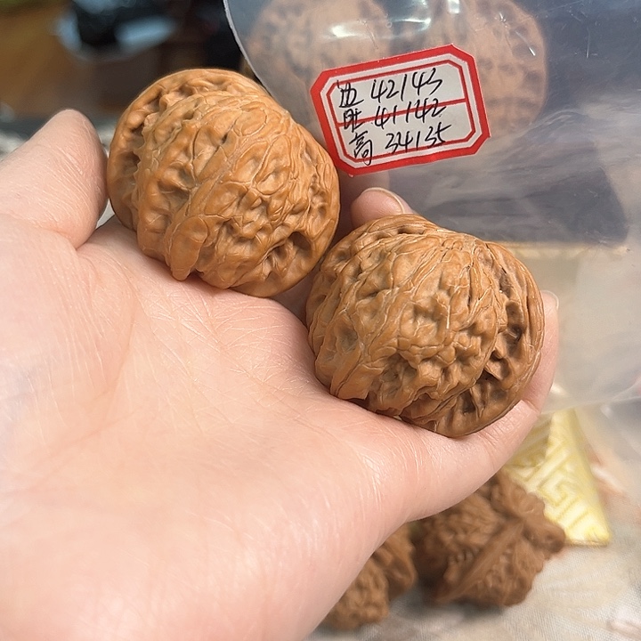文玩核桃把件磨盘