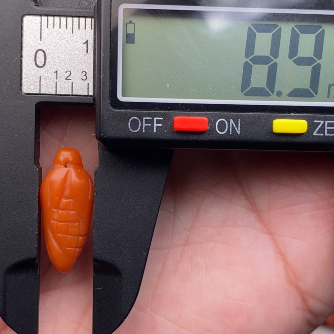 南红玛瑙配饰未镶嵌