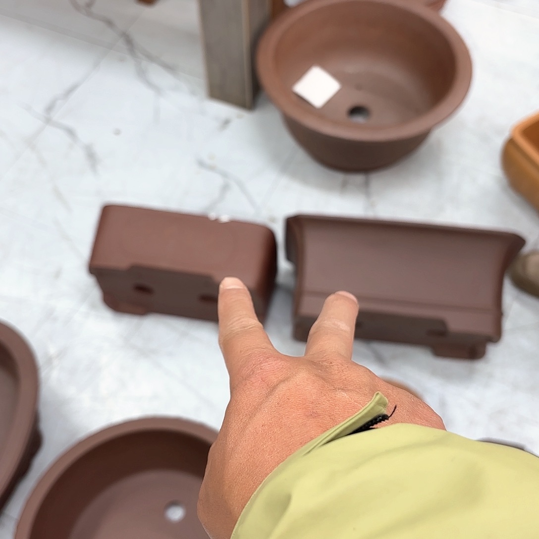 紫砂花盆觉**生紫砂的颜色很好看