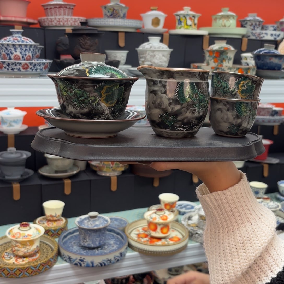 悬停和调整了一些不利于