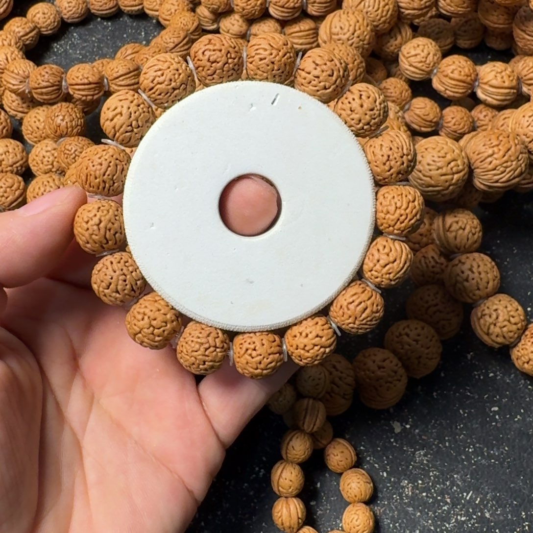 别***话桃核吊坠金刚纹手串