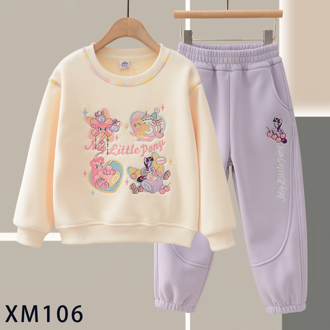 XM106加绒重工刺绣卡通儿童套装