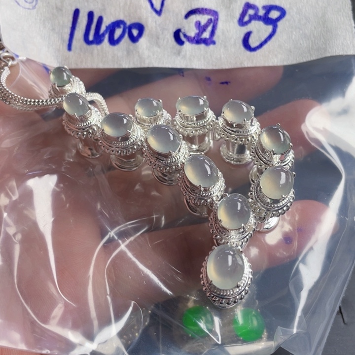 四***娘定制翡翠未镶嵌定制翡翠