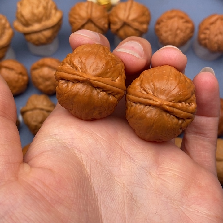 文玩核桃把件麒麟珠