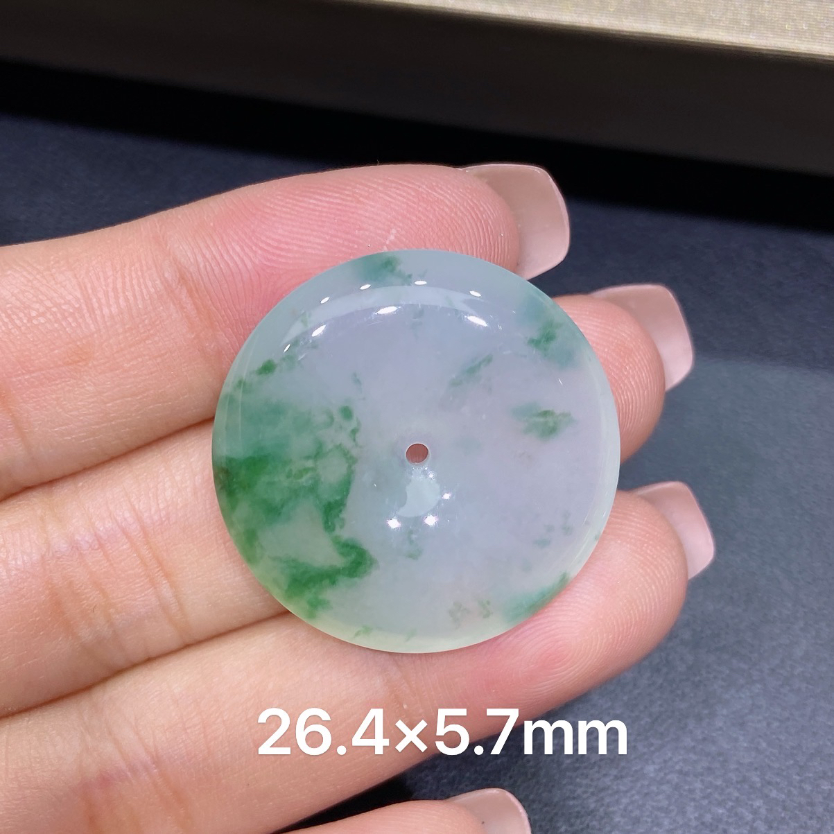 缅甸天然A货翡翠 老坑冰种灵动飘绿平安扣吊坠 玉质细腻 k188