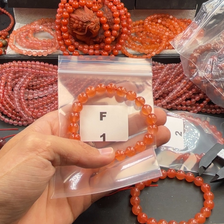 南红玛瑙未镶嵌多样性发货默认微瑕称重8mm