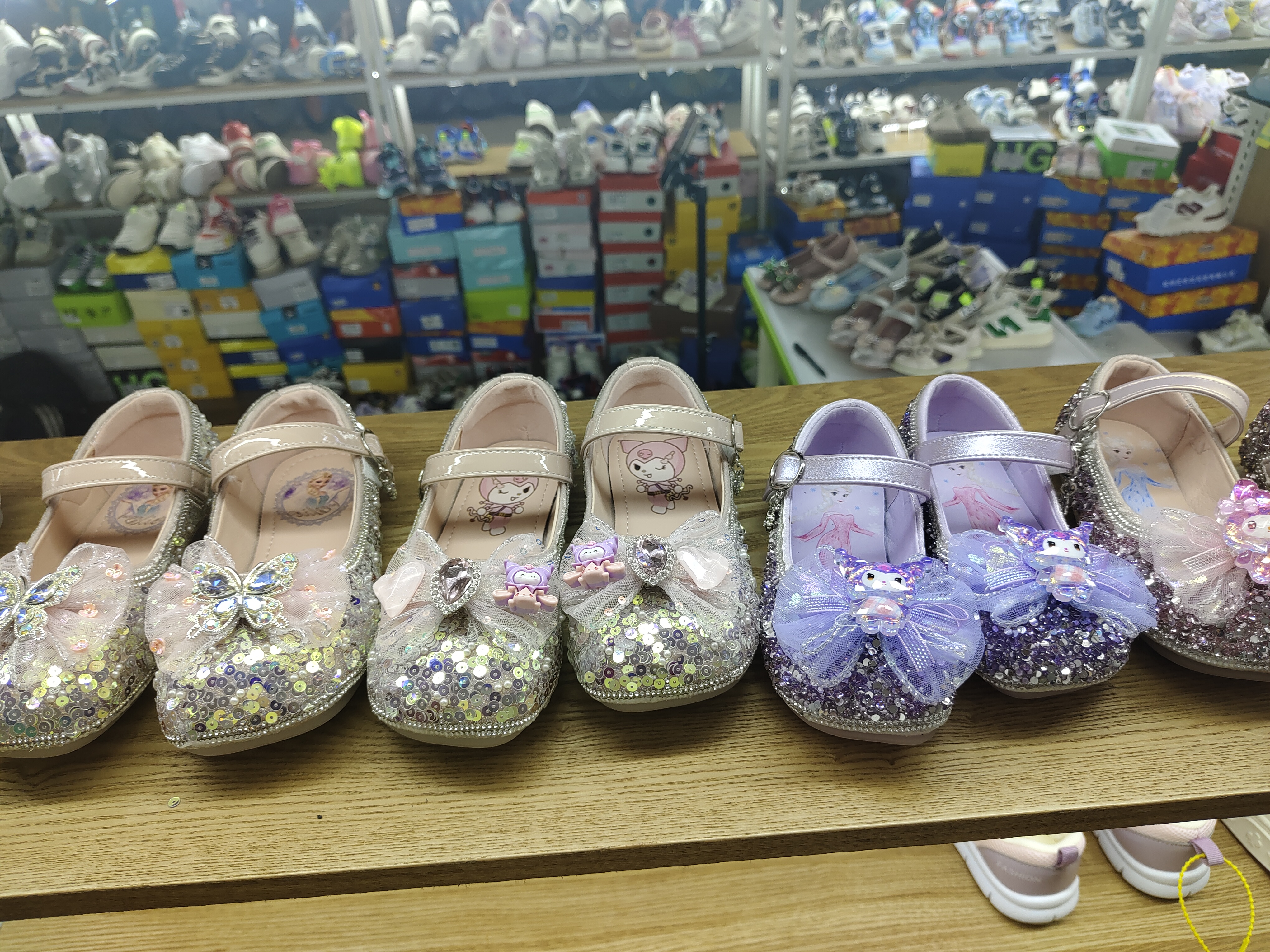 春秋女公主风中国风水晶鞋软底宝宝时尚休闲小女孩公主鞋