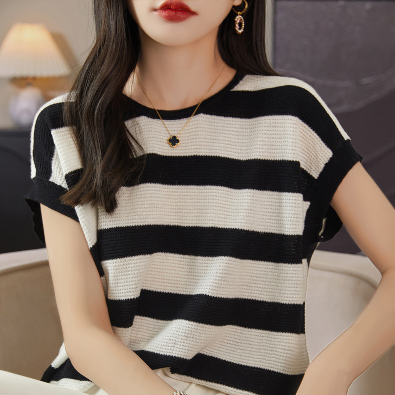 羊范夏季新款精纺羊毛针织短袖女圆领拼色减龄上衣薄款条纹百搭T