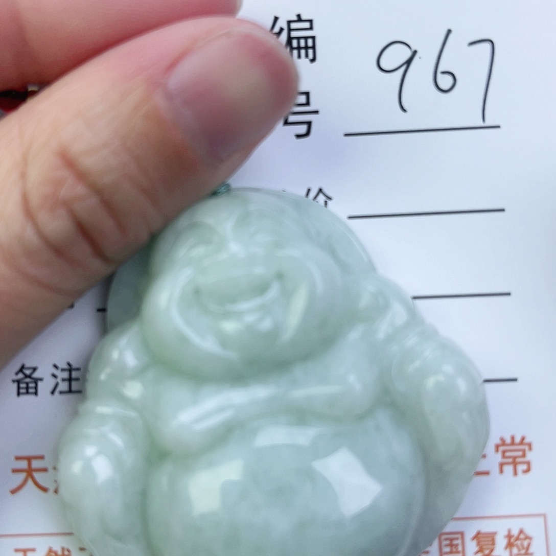 翡翠颈饰未镶嵌佛公